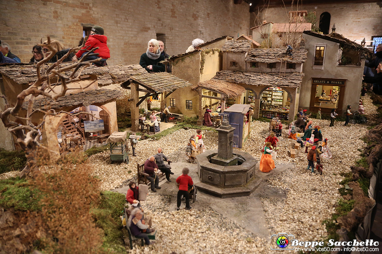 VBS_7423 - Abbazia di Vezzolano - Presepe artistico di Anna Rosa Nicola.jpg